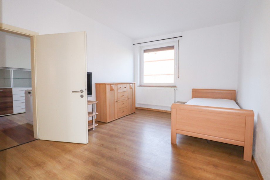 Whg. 1 - 1. Schlafzimmer Mehrfamilienhaus Barver