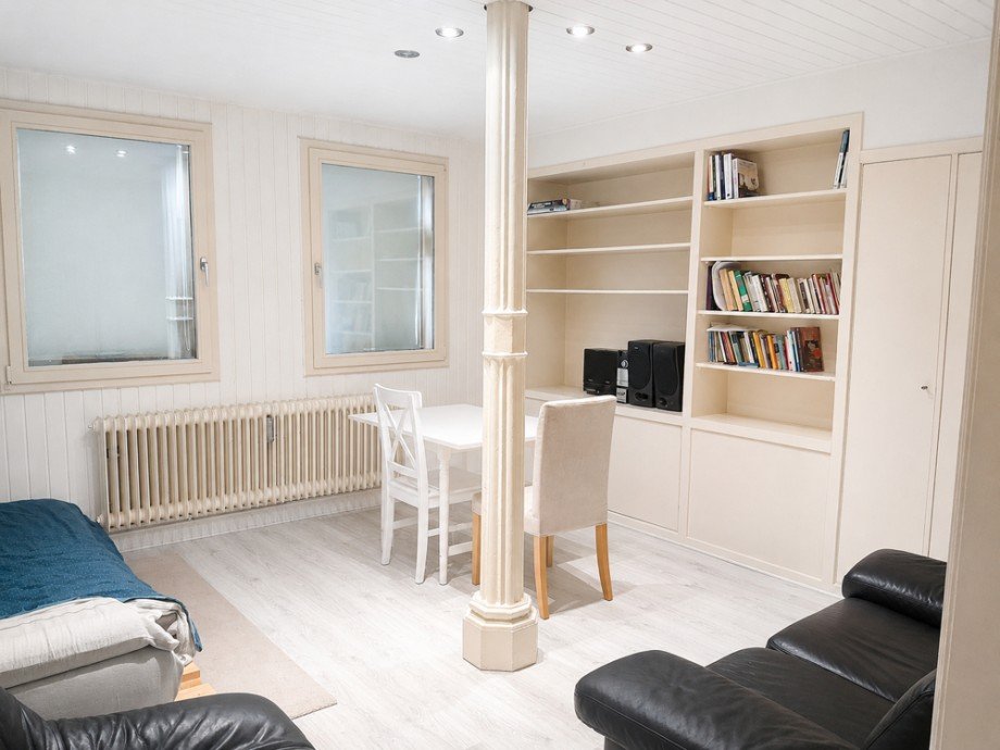 Wohn- und Schlafbereich Souterrainwohnung Bremen
