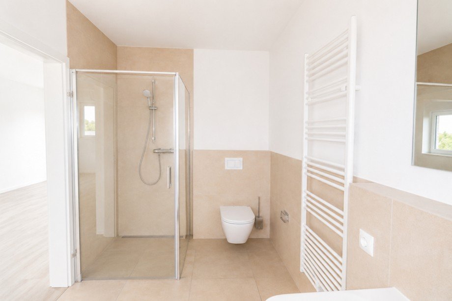 Badezimmer Dachgeschosswohnung Schortens