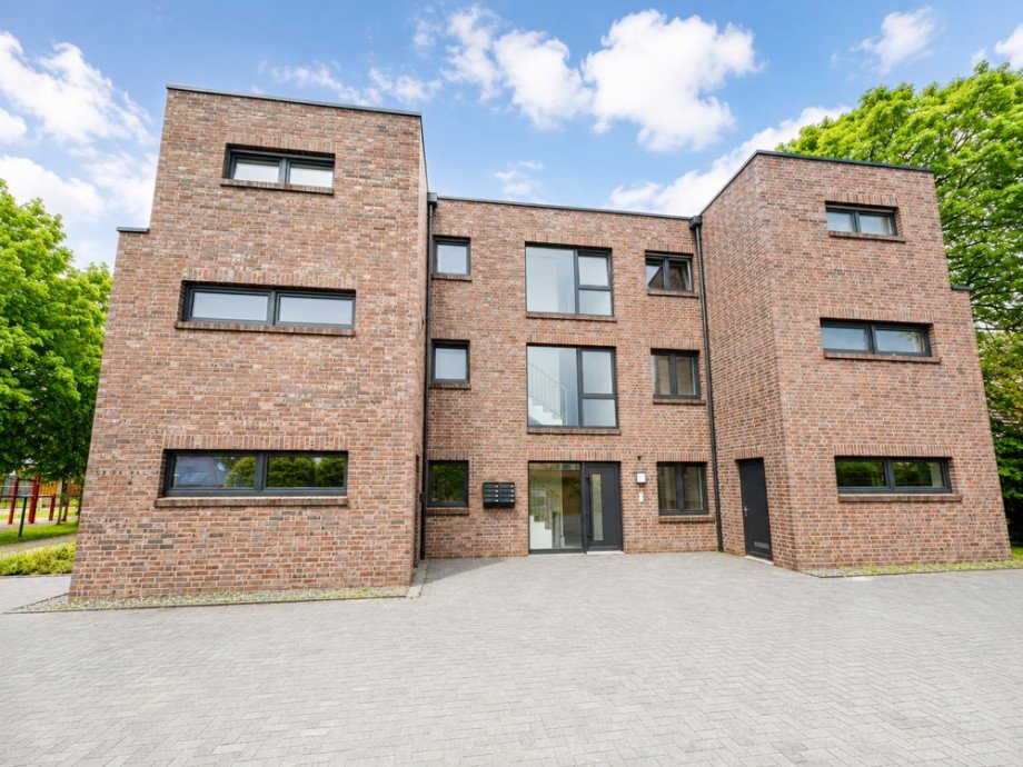 Au�enansicht Etagenwohnung Schortens