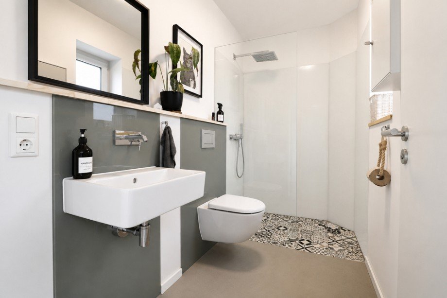 G�ste-WC Einfamilienhaus Zetel / Neuenburg