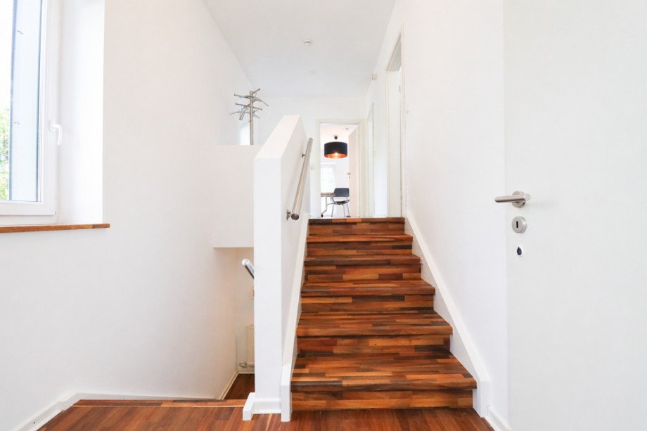 Flurbereich_zum Keller und Hochparterre Einfamilienhaus Oldenburg