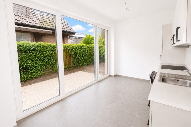 K�che und Essbereich Oldenburg Zimmer WG ZIMMER! Neubauwohnung sucht passende Bewohner! 3 Zimmer mit 3 Terrassen & EBK