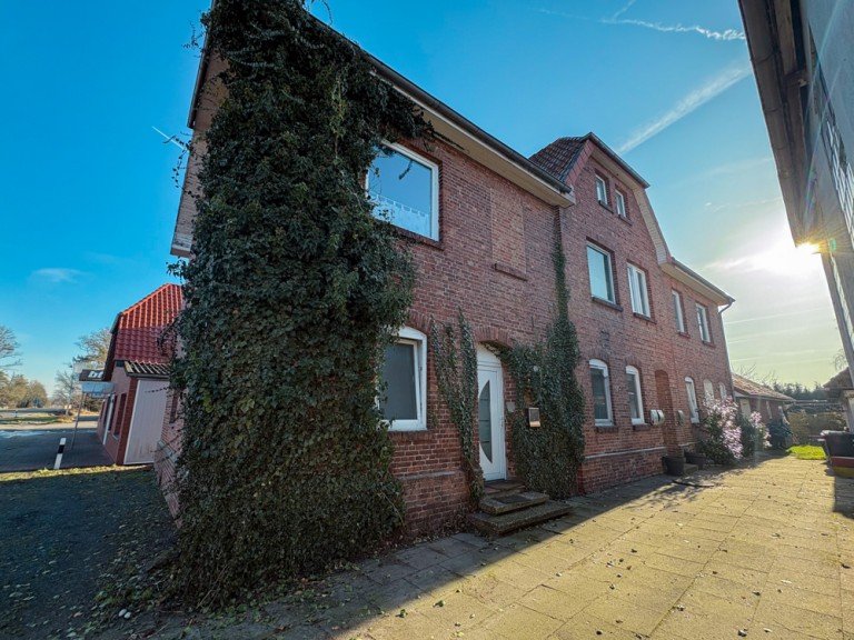 Au�enansicht Barver Mehrfamilienhaus Gepflegtes und stetig renoviertes Mehrfamilienhaus mit viel Potential