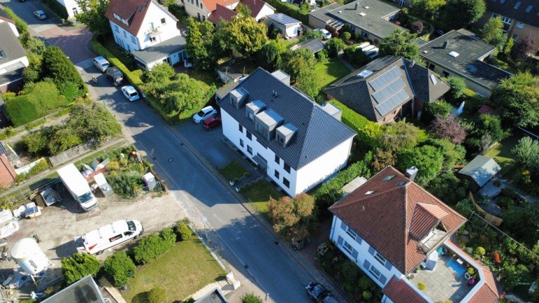 Au�enansicht_Vogelperspektive Oldenburg Mehrfamilienhaus Saniertes Mehrfamilienhaus mit Dachaufstockung in Top-Lage von Oldenburg!