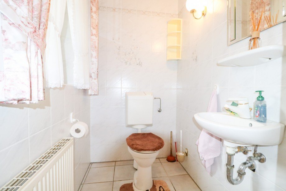 G�ste-WC Einfamilienhaus Hatten