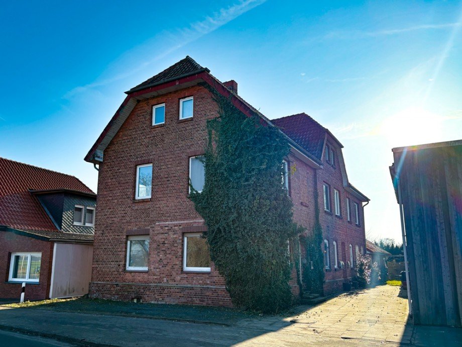 Au�enansicht Mehrfamilienhaus Barver