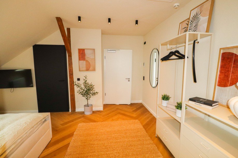 Schlaf- und Eingangsbereich Dachgeschosswohnung Oldenburg