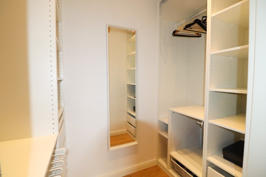 Ankleideraum im OG Zweifamilienhaus Friesoythe