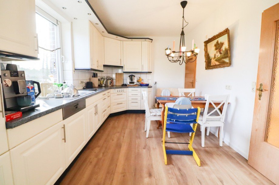 K�che im EG Zweifamilienhaus Friesoythe