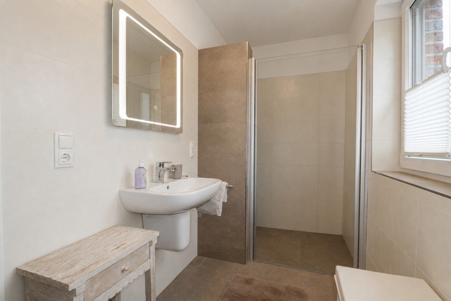 Badezimmer Etagenwohnung Bad Zwischenahn