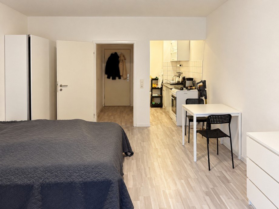 Wohnbereich mit Blick in die K�che Etagenwohnung Oldenburg