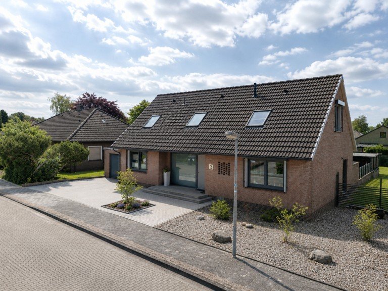 Au�enansicht Varel Einfamilienhaus Ein Zuhause zum Verlieben - Modernisiertes Familienhaus in Varel!