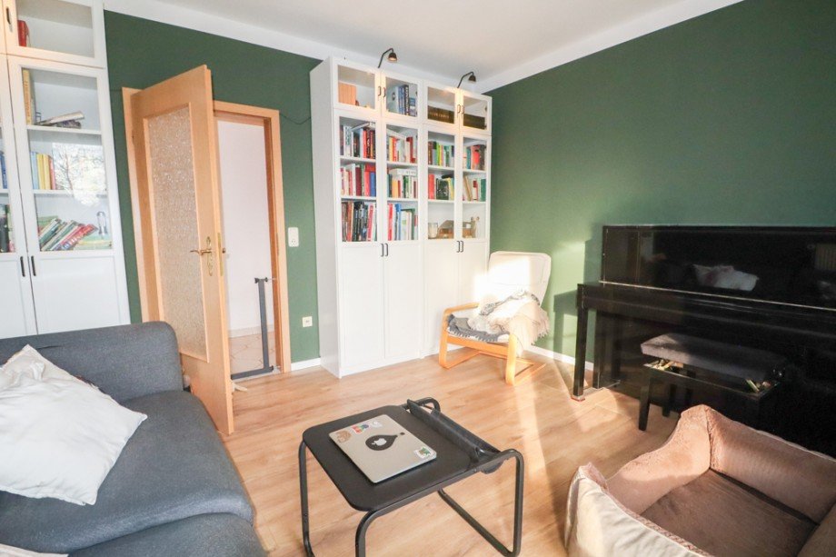 Wohnzimmer im EG Zweifamilienhaus Friesoythe