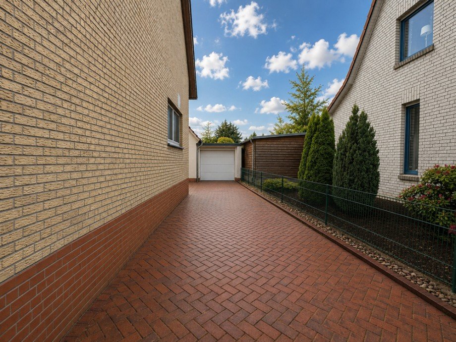 Auffahrt Zweifamilienhaus Diepholz