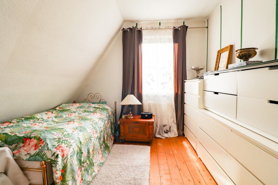 Schlafzimmer Doppelhaush�lfte Bad Zwischenahn