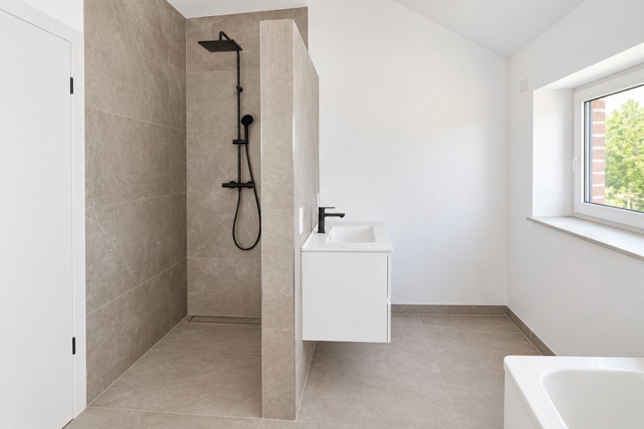 Badezimmer Doppelhaush�lfte Oldenburg