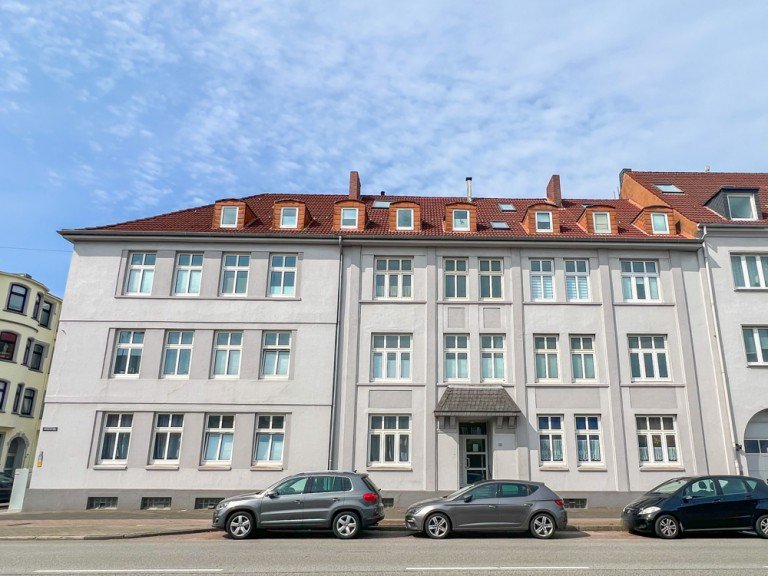 Au�enaufnahme Wilhelmshaven Erdgeschosswohnung Dein neues Projekt in der Hafenstadt!Modernisierungsbed�rftige Eigentumswohnung in WHV!
