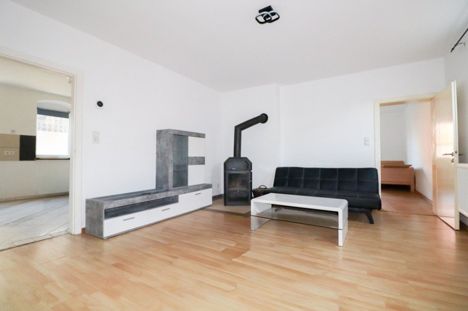 Whg. 1- Wohnzimmer Mehrfamilienhaus Barver