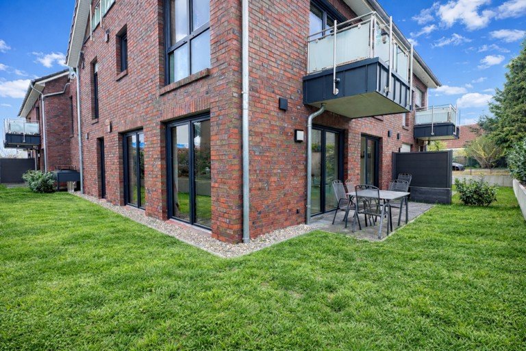 Garten Hude Erdgeschosswohnung Gro�z�gige 2-Zimmer Erdgeschosswohnung mit Garten im Zentrum von Hude!