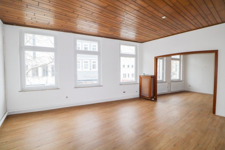 Wohnzimmer Oldenburg (Oldenburg) Etagenwohnung ALTBAUCHARME IM HERZEN VON OLDENBURG - Renovierte Wohnung sucht wertsch�tzende Bewohner!
